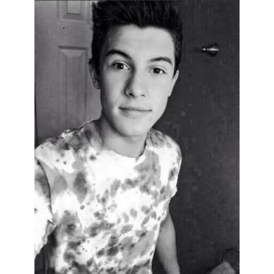 I like Shawn Mendes