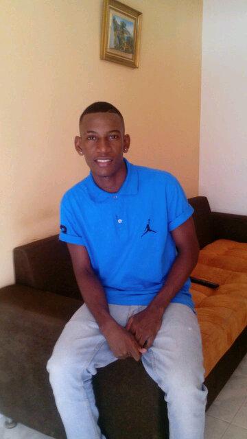 arias_er's profile picture. 