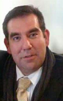 /EL AMIGO CUIDA AL AMIGO // QUE LE DIJO EL GANSO A LA GANSA/
BALDOMERO FUENTES GARCIA. 
TENGO MENOS AMIGOS DE LOS QUE DICEN,Y MAS DE LOS QUE ESPERABA- CSG