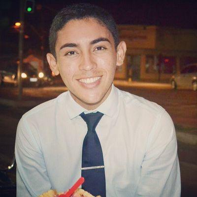Futuro profissional Intérprete em Libras. ✌✋
Fotógrafo anônimo. 
'Não existe o pra sempre, ele sempre acaba!'
2.0