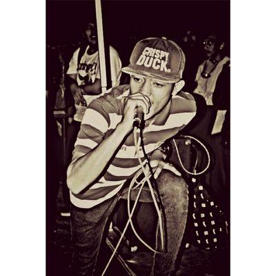 yang jelas bukan orang gila, juga bukan Psikopat.kalau gak percaya cuba aja tanyak orang sebelah..hee?/ ig: @aditiya_ardiansyah / vocal for @WaitingorDeath6
