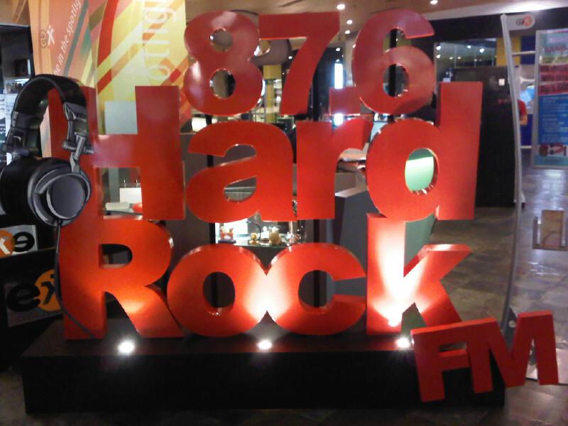 Hug-able, perfect blend of Indonesian-Chinese descendant,karaokeing, go to malls &concert is heaven on earth.