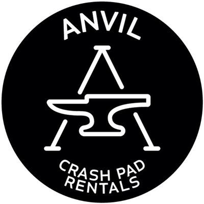 Bouldering around the Chattanooga, TN area has never been easier with our Organic crash pad rentals.