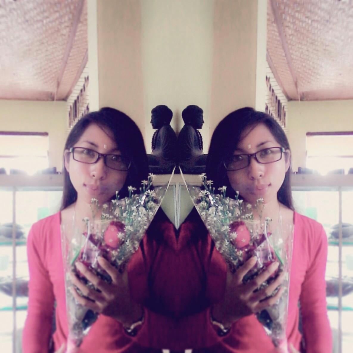 ayu_dewaayu's profile picture. life must go on :)