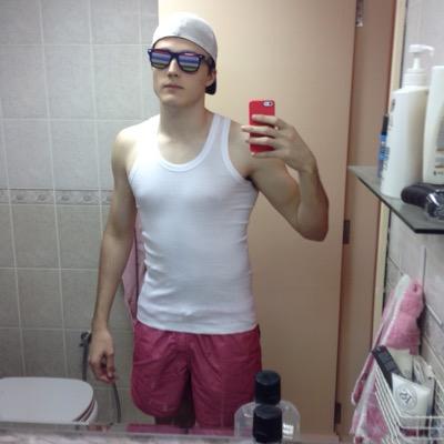 16 year old adult romance novel advocate. 50 shades of grey is amateur literature