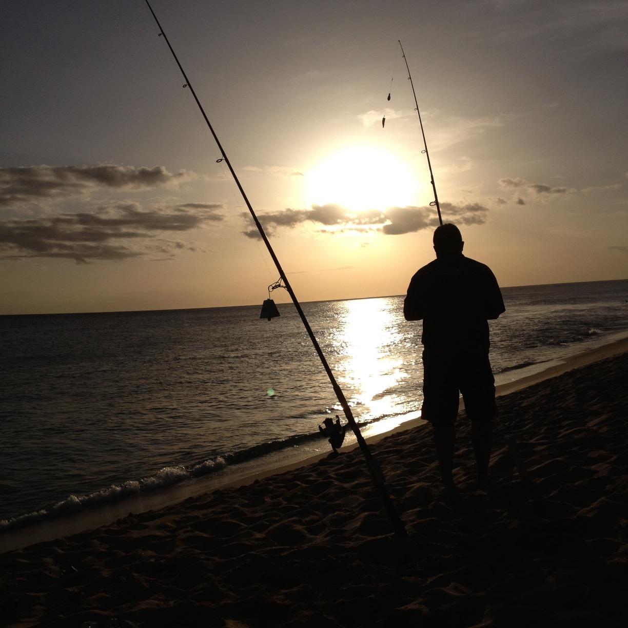 Edfetui's profile picture. I love long walks off of short piers, bologna sandwiches, and most of all GUINESS DRAUGHTS...