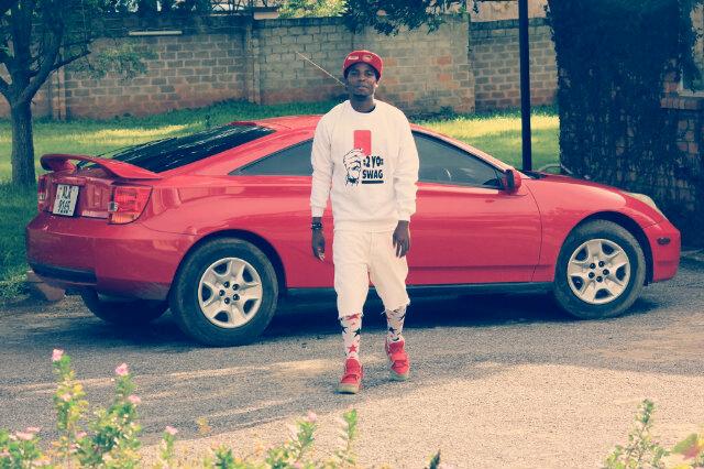 hip hop artist from southern zambia/song writer/signed under HTM muzik http://t.co/JMuUy2zDBj ,http://t.co/XolD7tX7kQ chek me outa