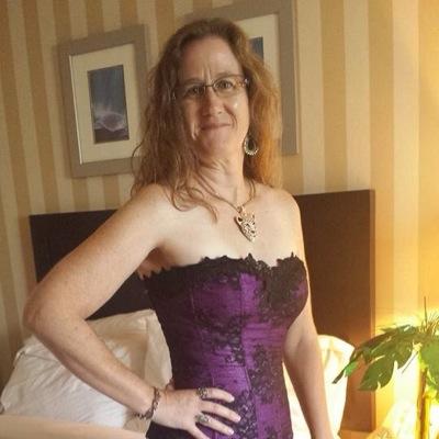 single mother of 4, work outside home for the money thing, love family, friends, books, music, dancing, movies, comedy, winter in desert - life is good