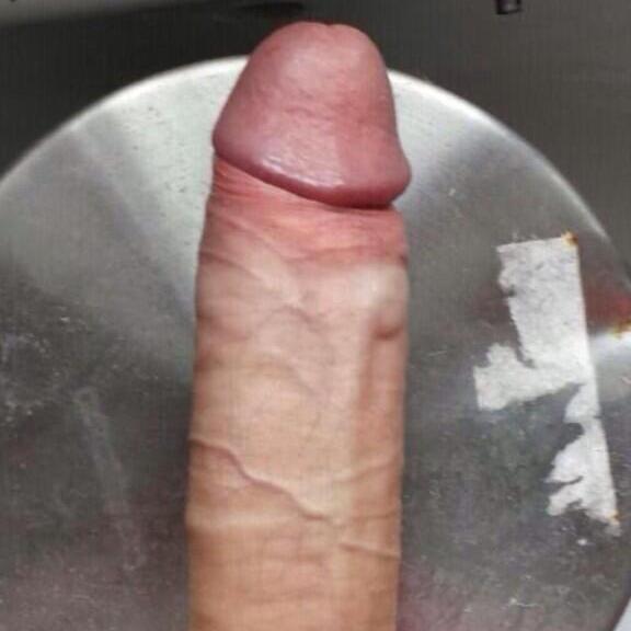 23 yrs man / Looking for fun,chat with girls! DM me,always available