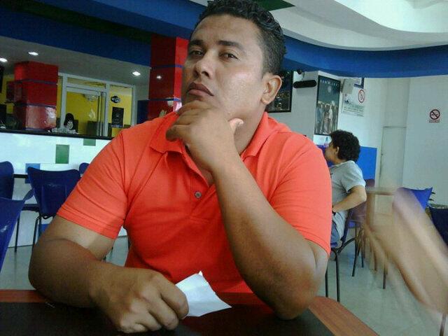 Militante del FFM pertenezco a la juventud del partido comunista de Venezuela y servidor publico del FONDAS
