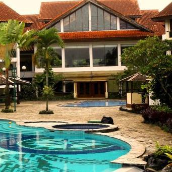 Hotel Lido Lakes Resort