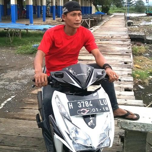 slalu brusaha jadi orang yG terbaik buatt kalian semua.