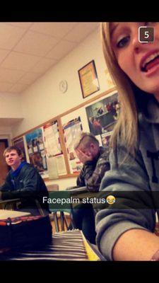 jessechambers61's profile picture. you are reading my bio right meow