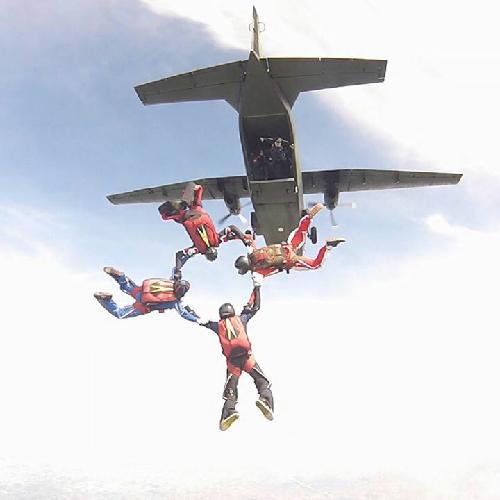 budicahyono17's profile picture. 081318193409