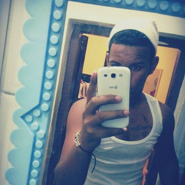 Love'U'Smile :*  ♥  
#~FoCkin Suaqqer~ =|