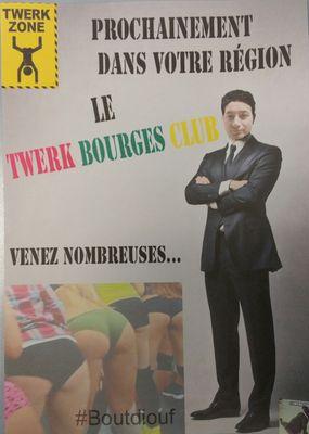 Jeune diplômé du Twerk Hight School of Alabama. Silver ass du Twerk championship 2014.