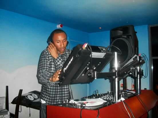 old skool garage DJ