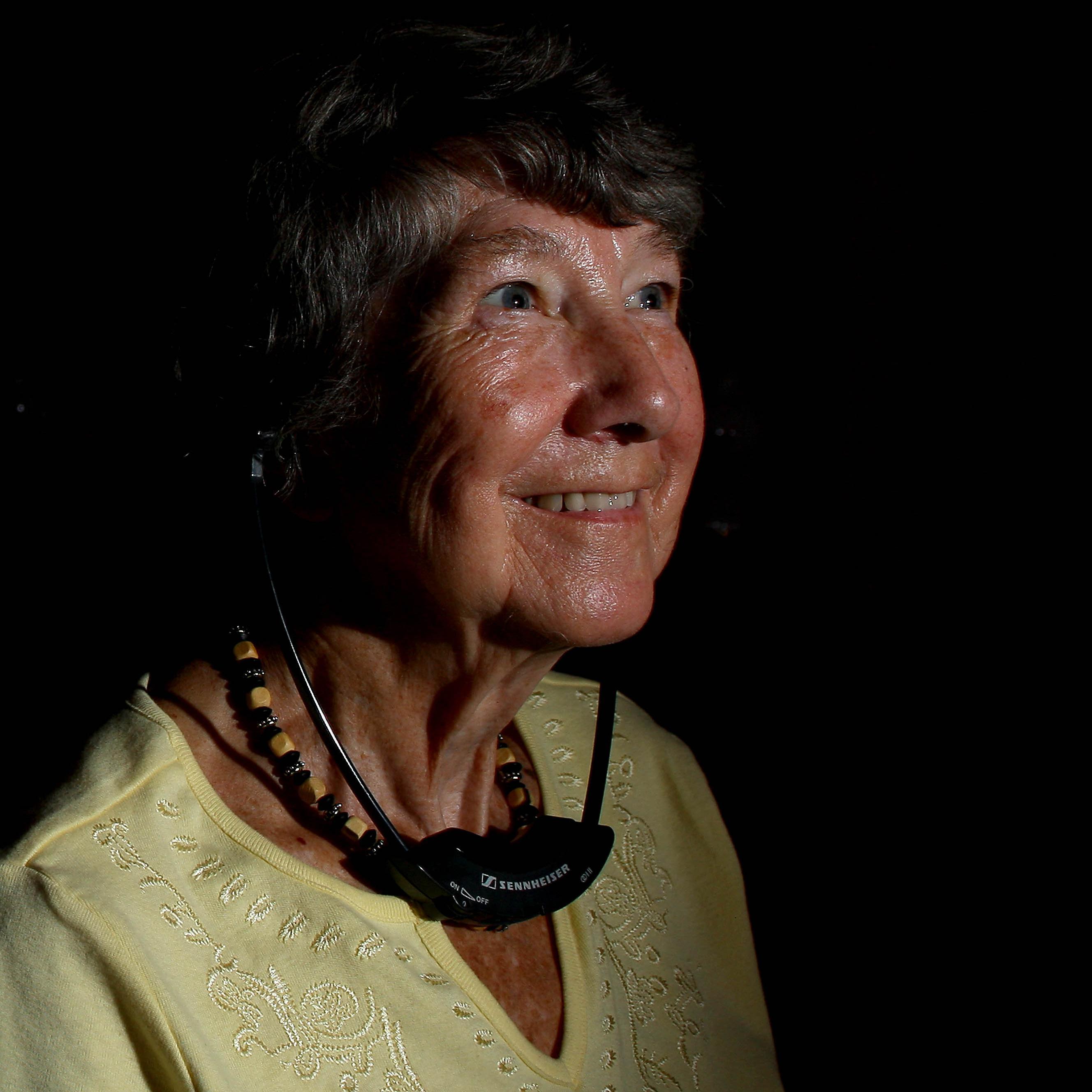 sceneandsound's profile picture. http://t.co/nACUeoncbm provides information for Blind, partially sighted, Deaf and Hard of hearing people about assisted performances in theatre.