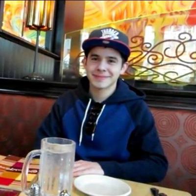 ArchieFanatic's profile picture. David Archuleta is our Idol and ArchAngels are our family. They cannot be replaced. Ask for follow back. Let's be friend. ☺