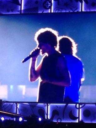 Louis said Hi love, I love you too to me 15.2.15