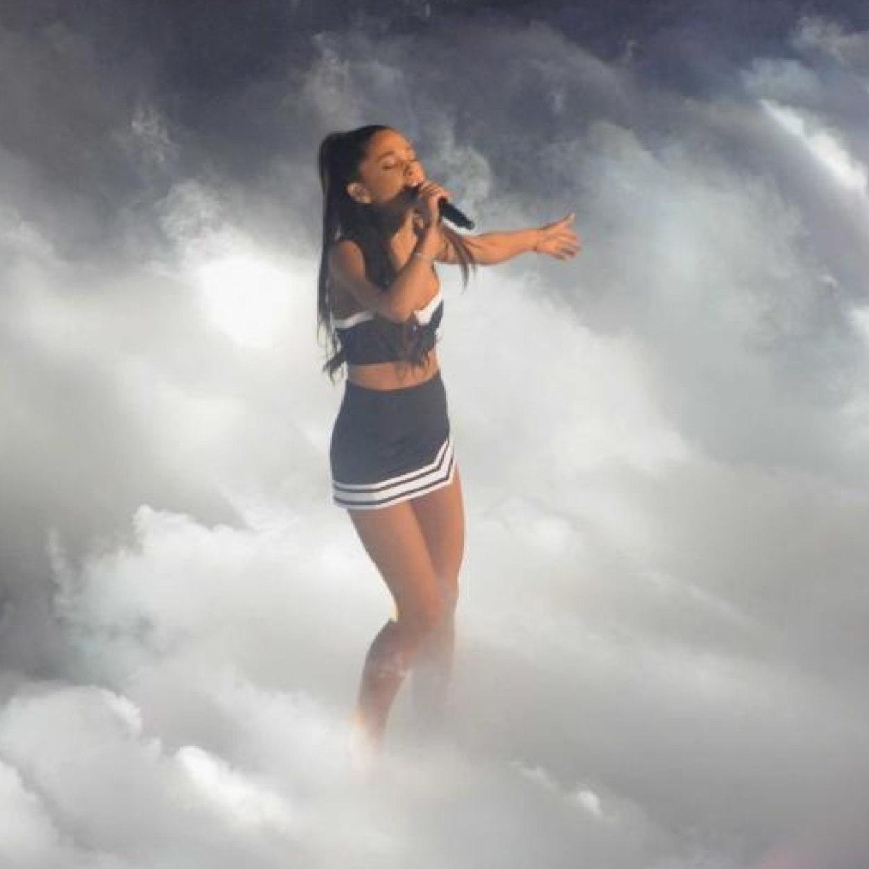 Love
Me
Harder