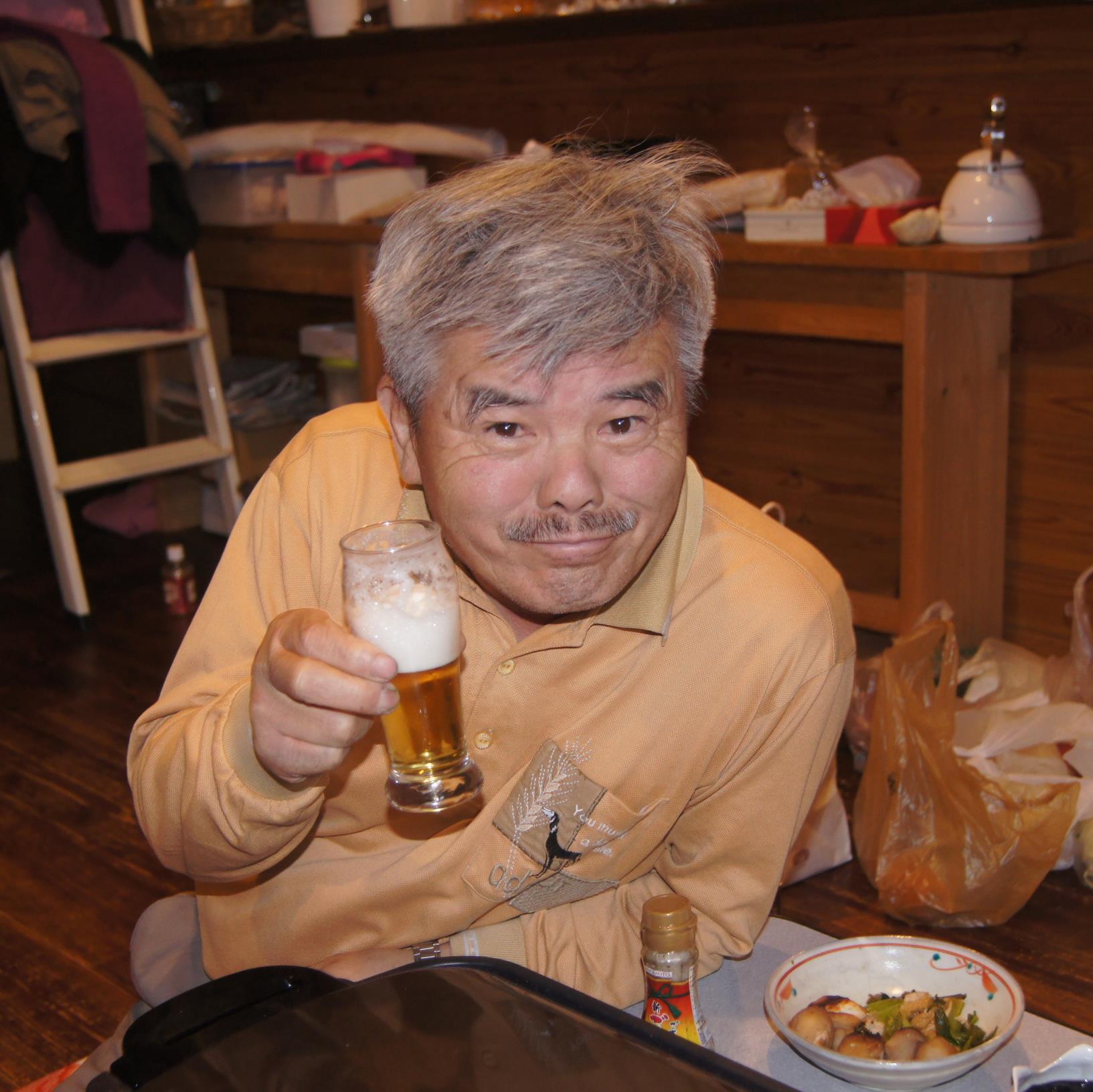 60歳で自営からサラリーマン（技術職）になり、13年経過。趣味：吉備楽、バイク、旅行、ライブ、酒。こなや（生大麦粉・ハルの販売）に専念。家の近くに田を借りて無農薬大麦の栽培を始めた。6月に刈り取り精麦、製粉し無農薬大麦粉を販売予定。またその跡の田んぼで稲作を。R1年酒販免許をとり自作ビールを販売。まだまだ当分現役です。