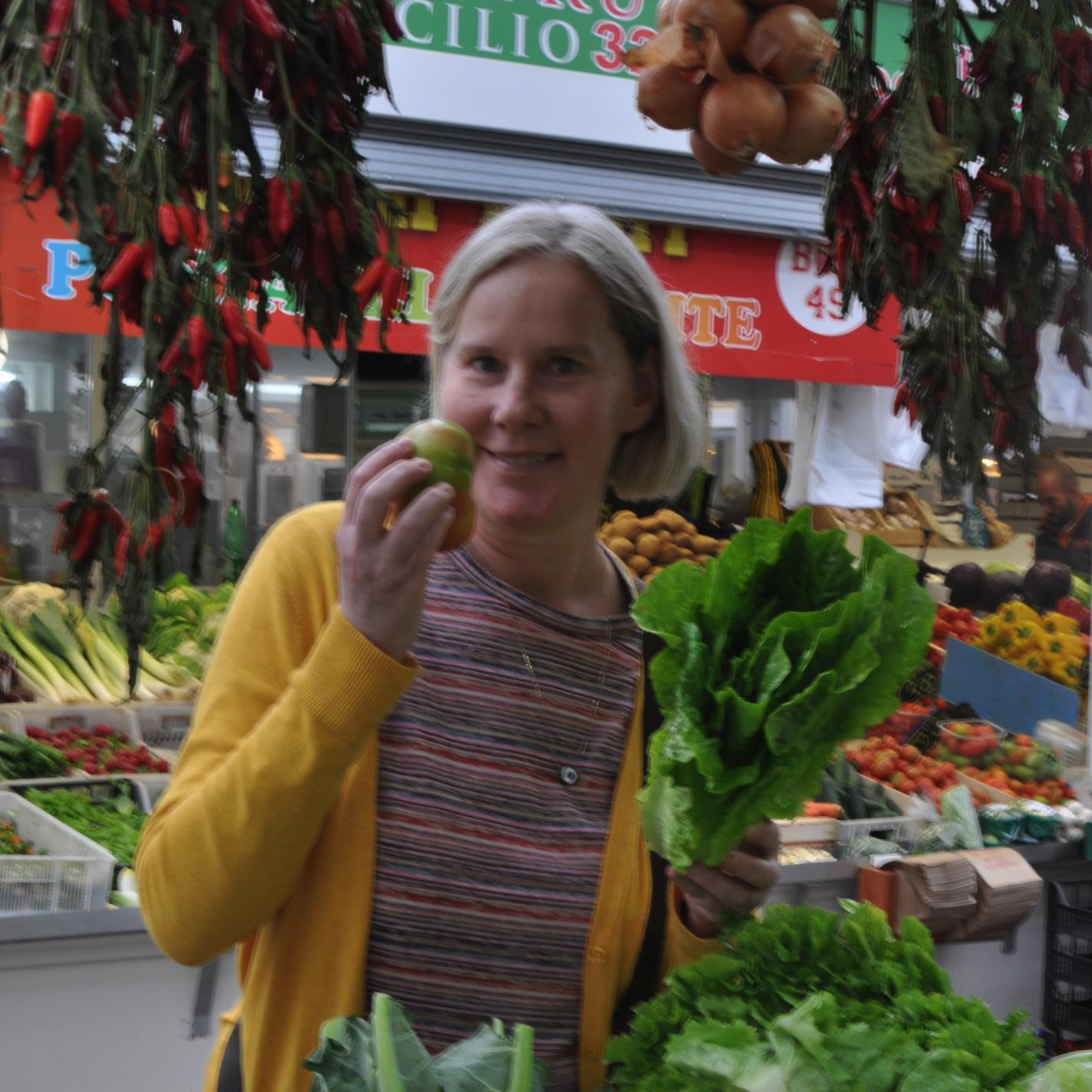 living fully with the art, culture, cuisine and wine of rome