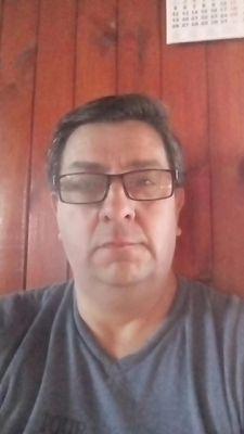 soy un hombre de 57 años,hijo de Dios, Cristiano Evangelico,desde 1990,tengo una hermosa familia,que consta de mi esposa y tres hijos y tres nietos.