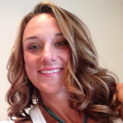 Teacher of Fabulous Fifth Graders, Mama of 3, Lover of books, high heels, and kids!!
