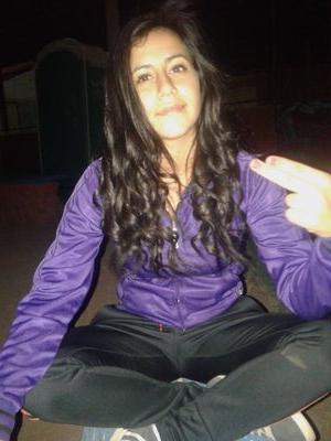 *Holanda¡ Me llamo Anaiis Francesca Valenzuela tengo 16 me gustta la mussica mas el rap y el reggeton de todo un poco y eso shao ^.^