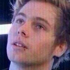 BhcvhBio's profile picture. follow @itssammiexox dm to nashh 5sos band account luke Hemmings CALUM hood and private group with nash Grier