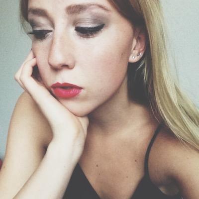 AnnieAlvins's profile picture. Hälften katt hälften livsnjutare