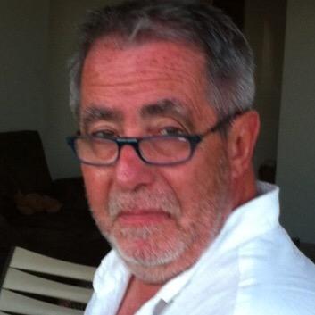 DFRAUX's profile picture. A droite, toute