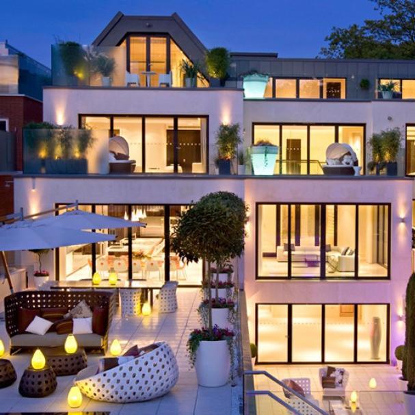 Dedicated to providing information and listings for the high-end London property market.