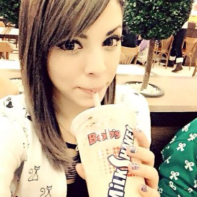 Hello, my name is Jamylly day I was born 96/02/03, Fallow me insta :Jamyllyjlkpop Fallow me. Kpop, my world, Cover kpop, 1st kiss + Scandal = Scandal Kiss