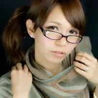 厳選されたメガネ美女画像をあなたにお届けするbotです。タイプのメガネっ娘だ！と感じたらRTしてください♡