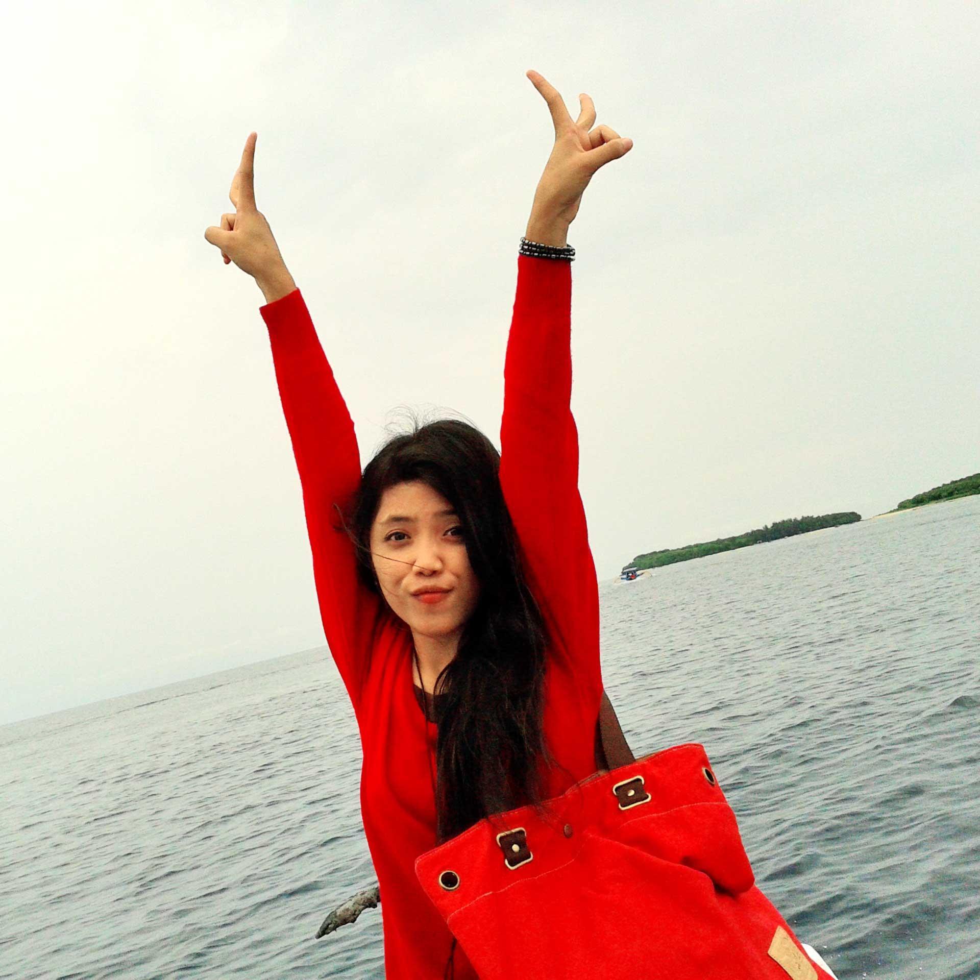 ♡♥ Selalu merindukan hujan dibulan desember, Announcer@GSP_RadioLombok 101,8 FM_MC ♡♥