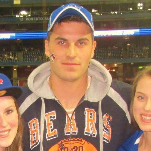 Huge into Sports. Diehard Chicago Bears fanatic. Personal Trainer and business owner.