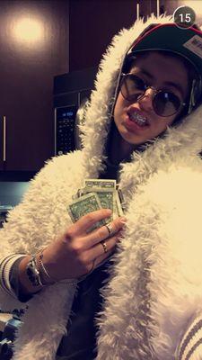 Apaixonadamente fudida pelos magcon boys ... 0/12
