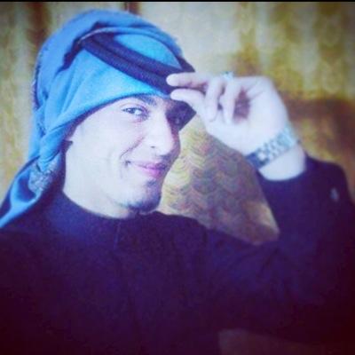 مطنؤخ واقدح من رأأسي شياطين ومن لأأ يجي بألطيب جبتهـ #طنأأخه ‏ 