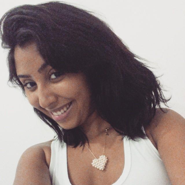 Quem olha muito pra trás esquece que pra viver é preciso seguir enfrente, sempre!