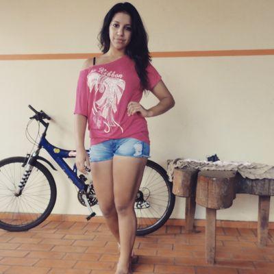 elianapedrozo1's profile picture. Mi vicio es CERRO' Apoyo de la cuna al cajon. 3 AZULGANAA. 
Uno nueve, Uno dos. :')