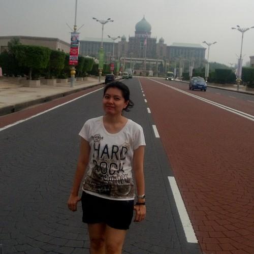Shilvy Indrya