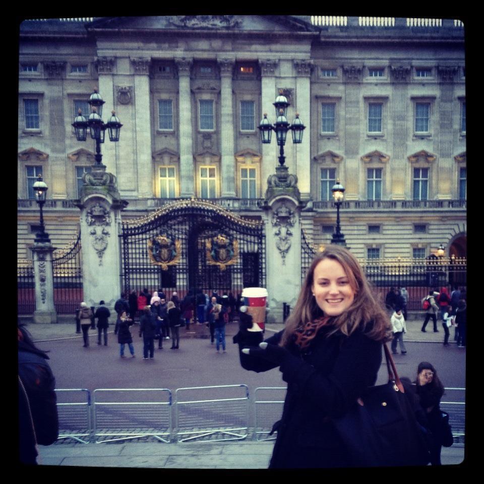 The trials and tribulations of a twenty-something New Yorker with a minor British obsession. A lifestyle blog dabbling in dates, diets, fashion and fitness.