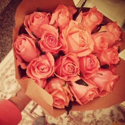 مين اللي يقول احنا مانقدر ؟ نقدر 
عزم واصرار وتحدي ونتخطى العقبه ❤️
احنا نقدر نغير هذي الفتره  
احنا نقدر نرسم البسمه على وجهنا متى مانبي  
نقدر نقدر