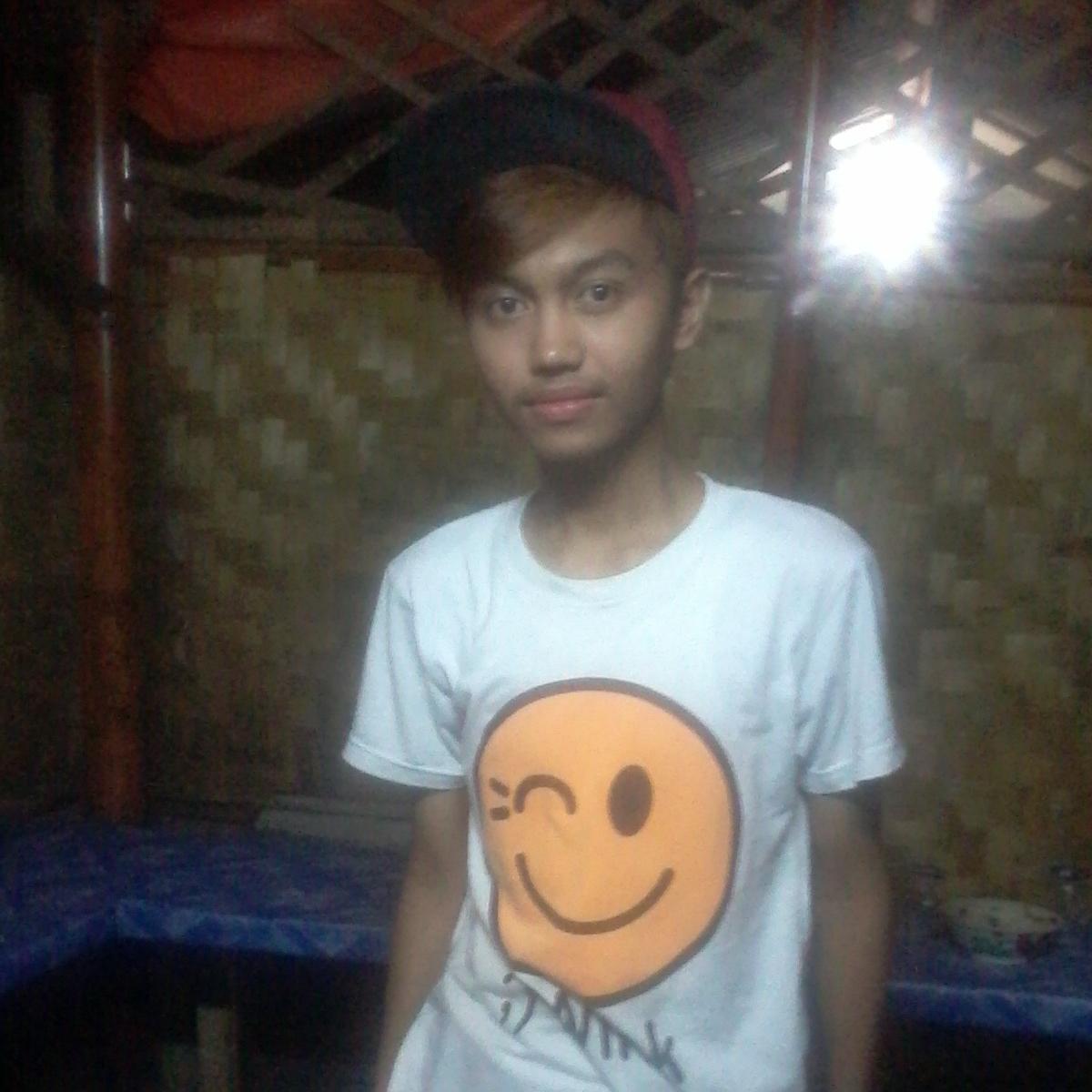 RohmanBerry's profile picture. Revolution love