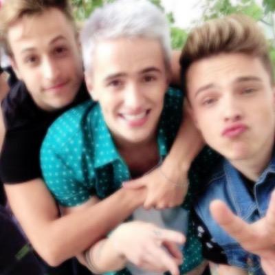 Projeto criado para ajudar você a ter o follow do seu idolo!Ativem as notificações e boa sorte•criado em:15/02/2015•O DESAFIO ATÉ DIA 1/4/15!duvidas?¿DM!RT link
