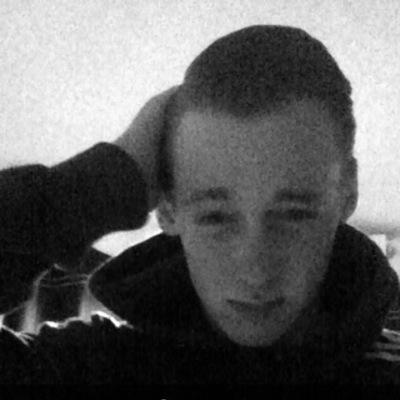 Snapchat JamesCard17 instagram james_card