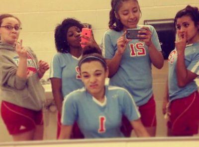 D_F_W_1's profile picture. ✌✌✌✌✌✌✌✌✌✌