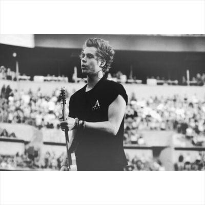 We'll be best and biggest fan page for #LukeHemmings